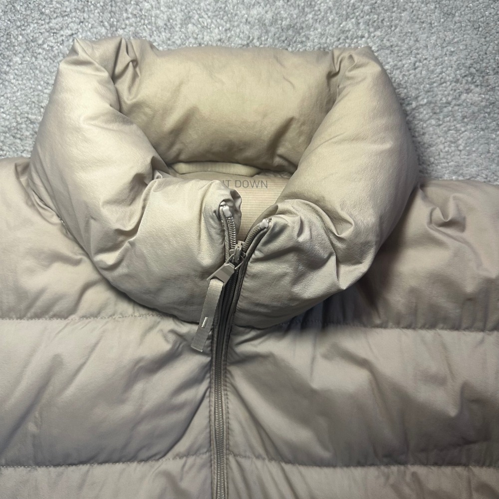Uniqlo Ultra Light Down Jacket Womens XL Tan Beige Puffer Full Zip 442732 - Picture 6 of 11